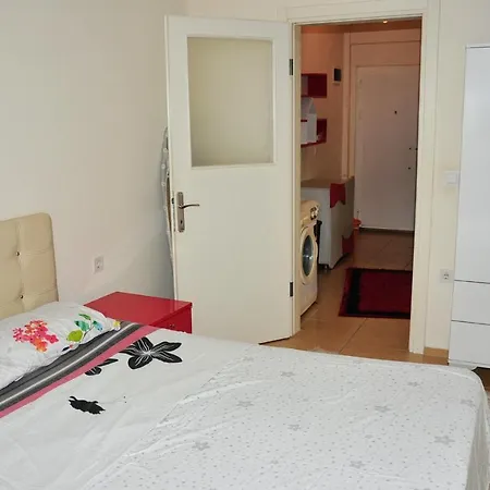 Fethiye'de Kiralık Daire 2+1 *